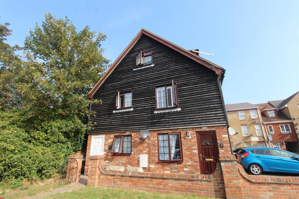 1 bed 1st Floor Flat for rent in Sittingbourne. From Lamborn and Hill Ltd - Sittingbourne 1 bed 1st Floor Flat for rent in Sittingbourne. From Lamborn and Hill Ltd - Sittingbourne