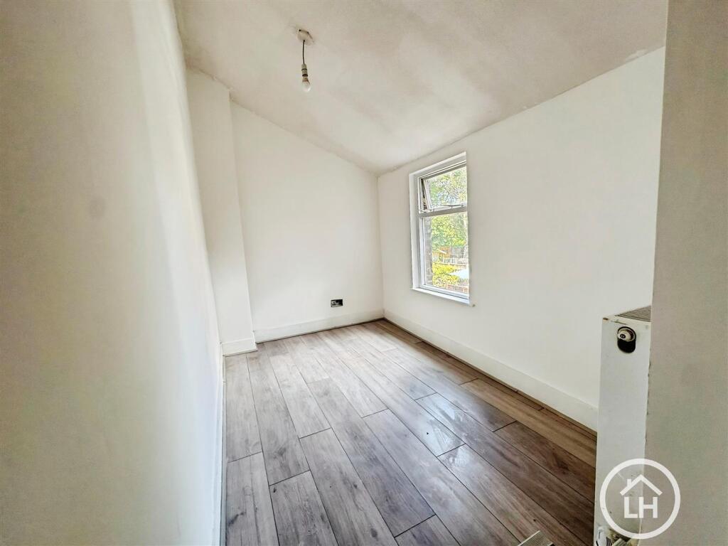 3 bed Detached for rent in Moor Street. From Lamborn and Hill Ltd - Sittingbourne 3 bed Detached for rent in Moor Street. From Lamborn and Hill Ltd - Sittingbourne