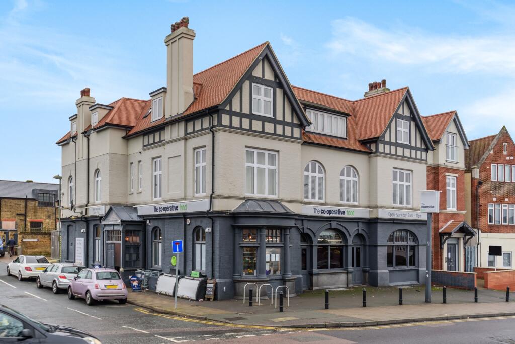 2 bed 1st Floor Flat for rent in Chislehurst. From Langford Russell - Chislehurst