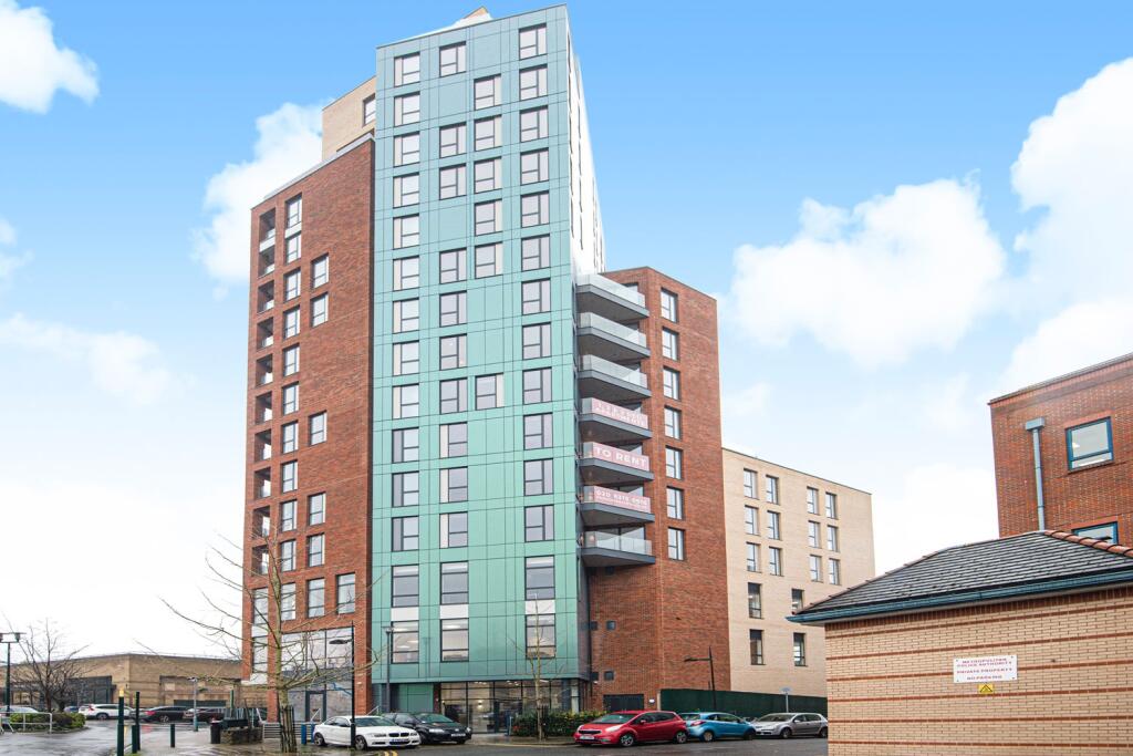 2 bed 1st Floor Flat for rent in Keston Mark. From Langford Russell - Bromley