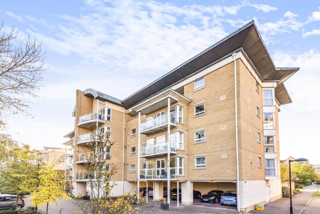 1 bed 1st Floor Flat for rent in Keston Mark. From Langford Russell - Bromley