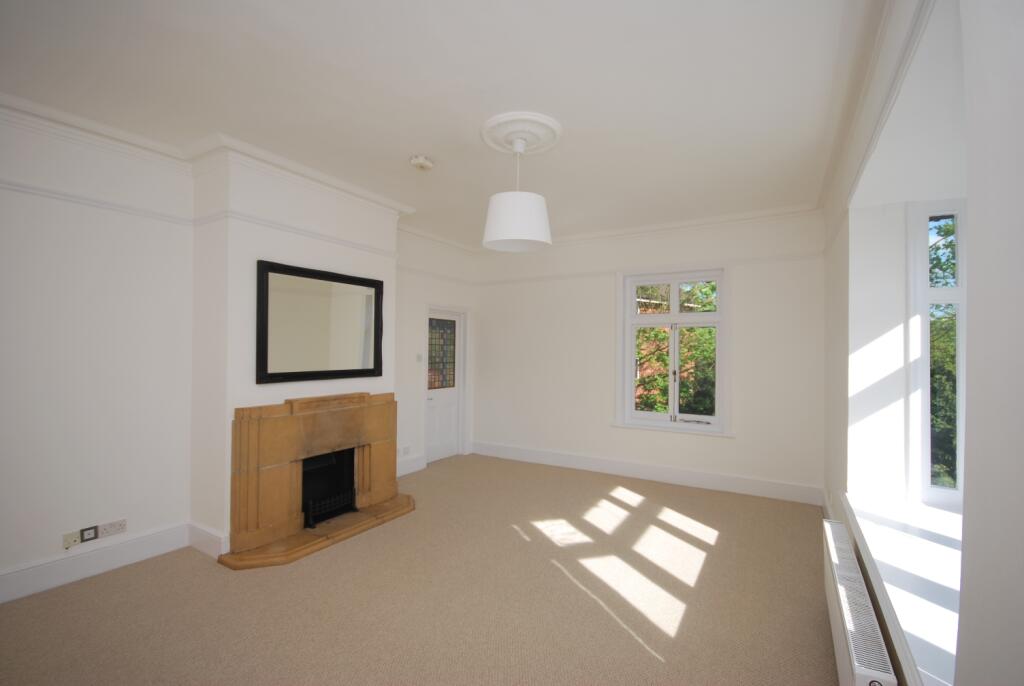 2 bed 1st Floor Flat for rent in Beckenham. From Langford Russell - Bromley