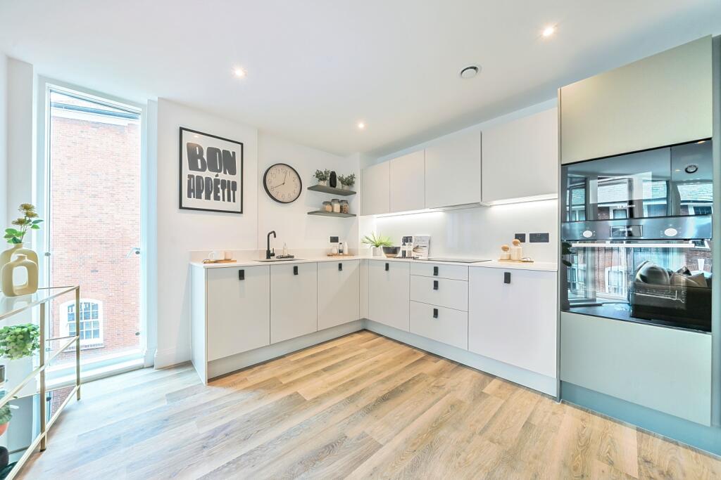 2 bed 1st Floor Flat for rent in Chislehurst. From Langford Russell - Bromley 2 bed 1st Floor Flat for rent in Chislehurst. From Langford Russell - Bromley