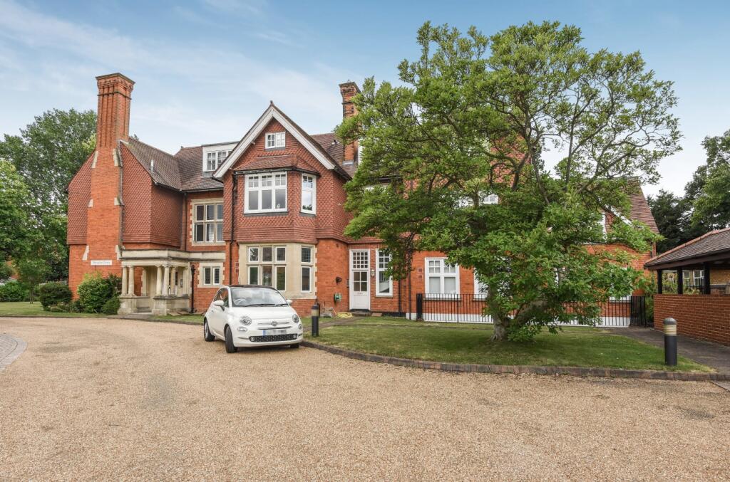 2 bed 1st Floor Flat for rent in Chislehurst. From Langford Russell - Bromley 2 bed 1st Floor Flat for rent in Chislehurst. From Langford Russell - Bromley