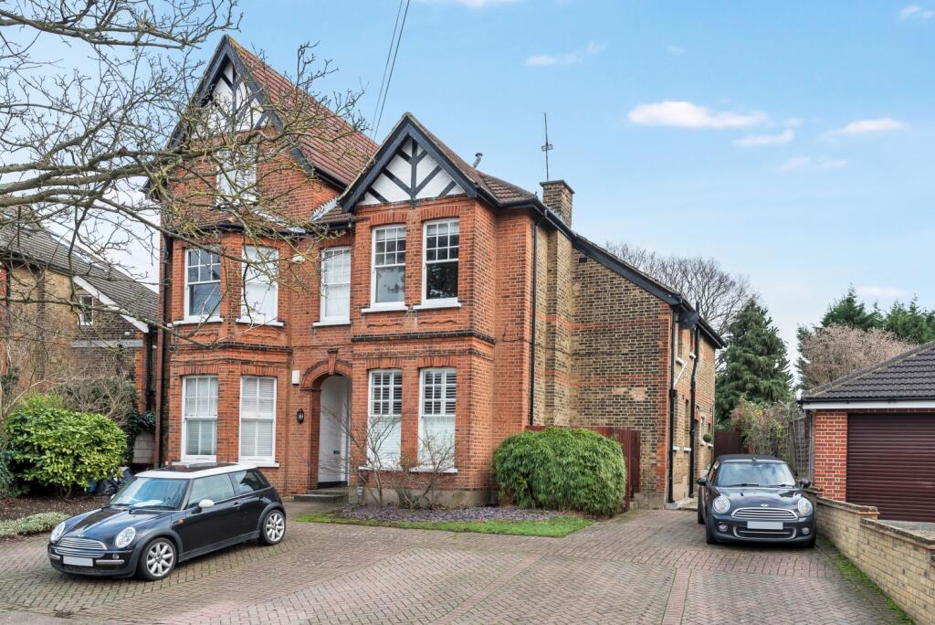 2 bed 1st Floor Flat for rent in Beckenham. From Langford Russell - Bromley