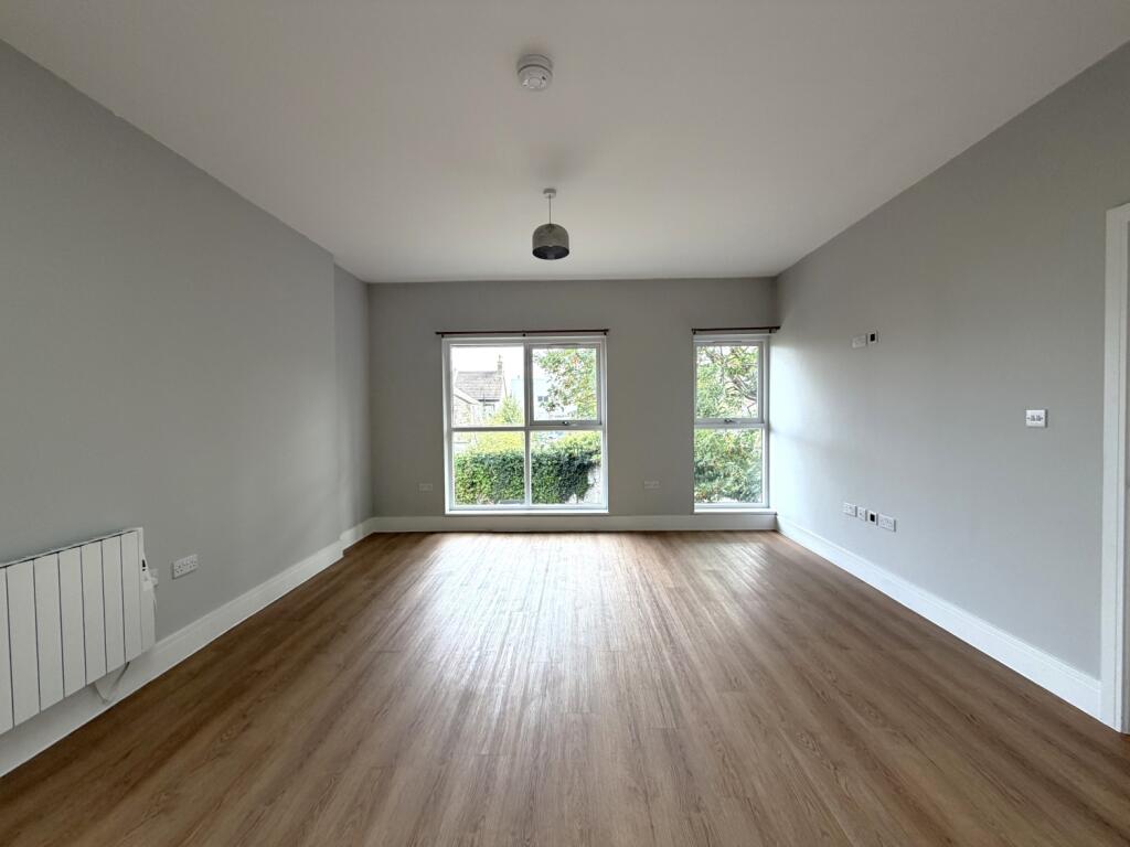 2 bed 1st Floor Flat for rent in Keston Mark. From Langford Russell - Bromley 2 bed 1st Floor Flat for rent in Keston Mark. From Langford Russell - Bromley