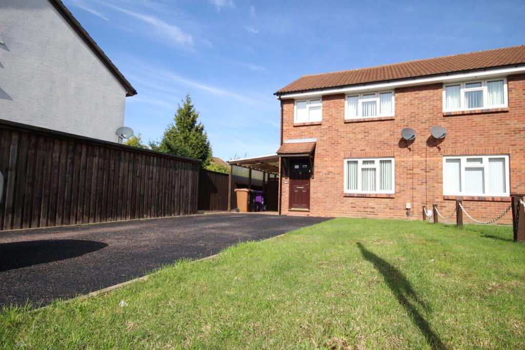 3 bed Semi Detached for rent in Letchworth. From Lane & Bennetts - Letchworth 3 bed Semi Detached for rent in Letchworth. From Lane & Bennetts - Letchworth