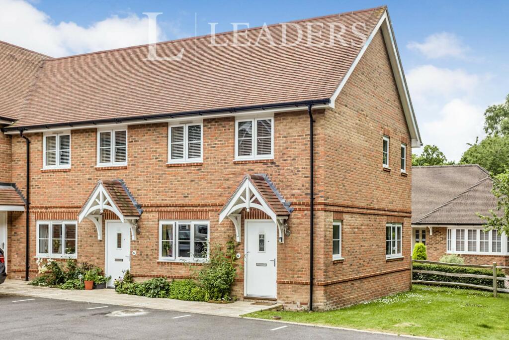 2 bed Maisonette for rent in Burgess Hill. From Leaders - Burgess Hill