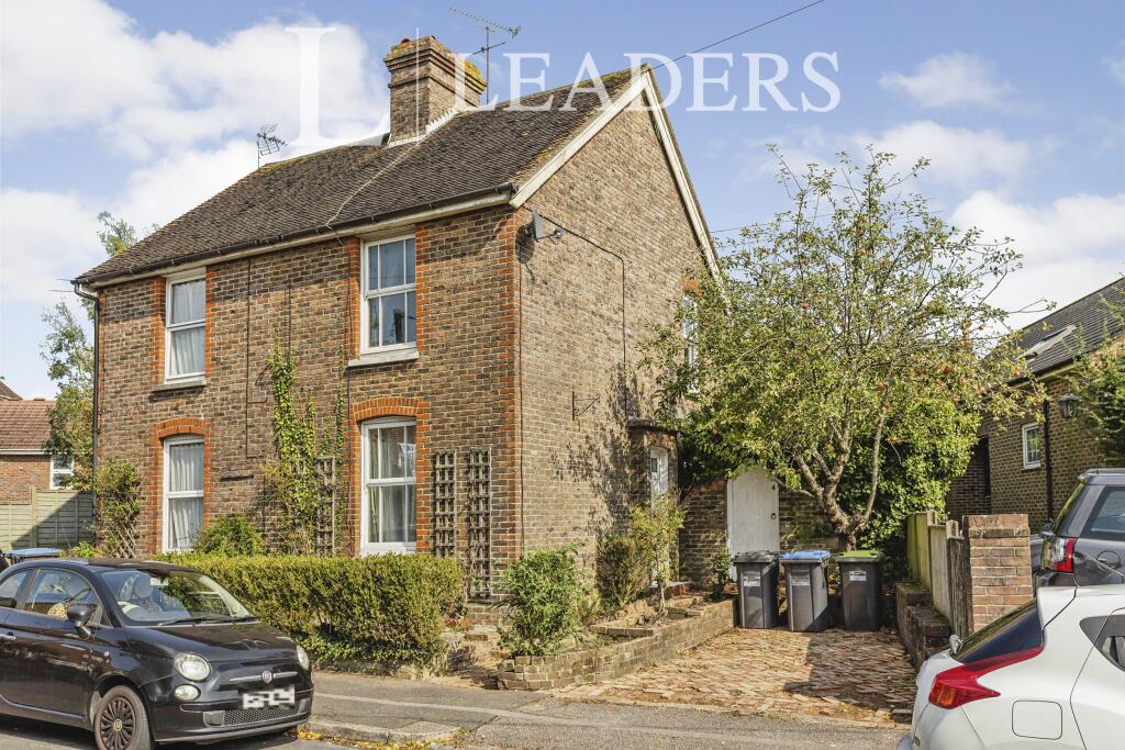 2 bed Detached for rent in Haywards Heath. From Leaders - Burgess Hill 2 bed Detached for rent in Haywards Heath. From Leaders - Burgess Hill