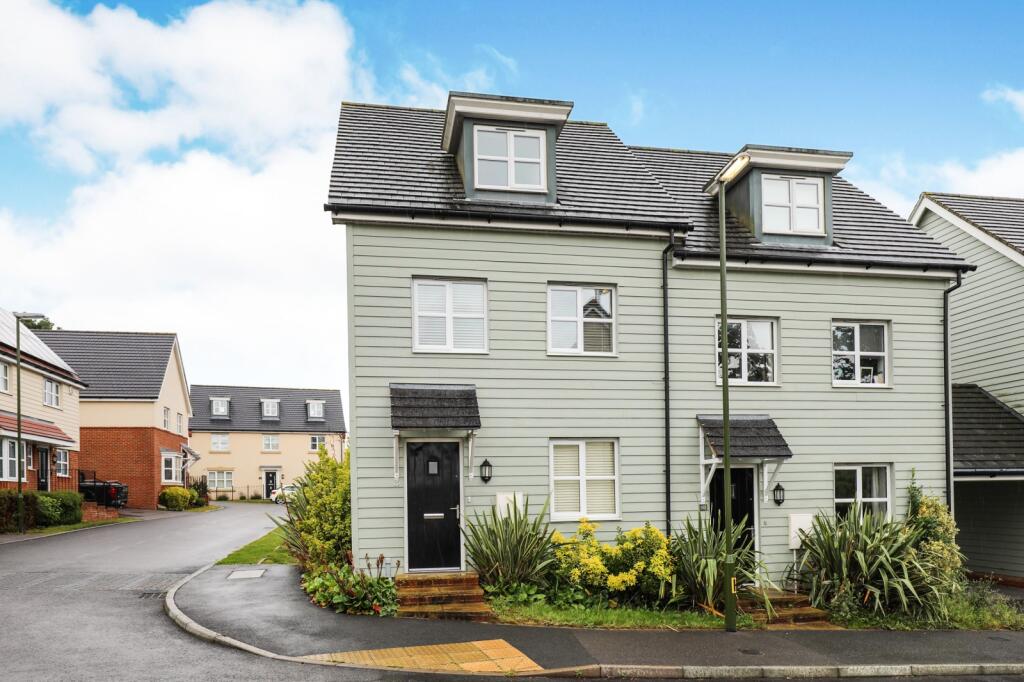 3 bed Detached for rent in Burgess Hill. From Leaders - Burgess Hill