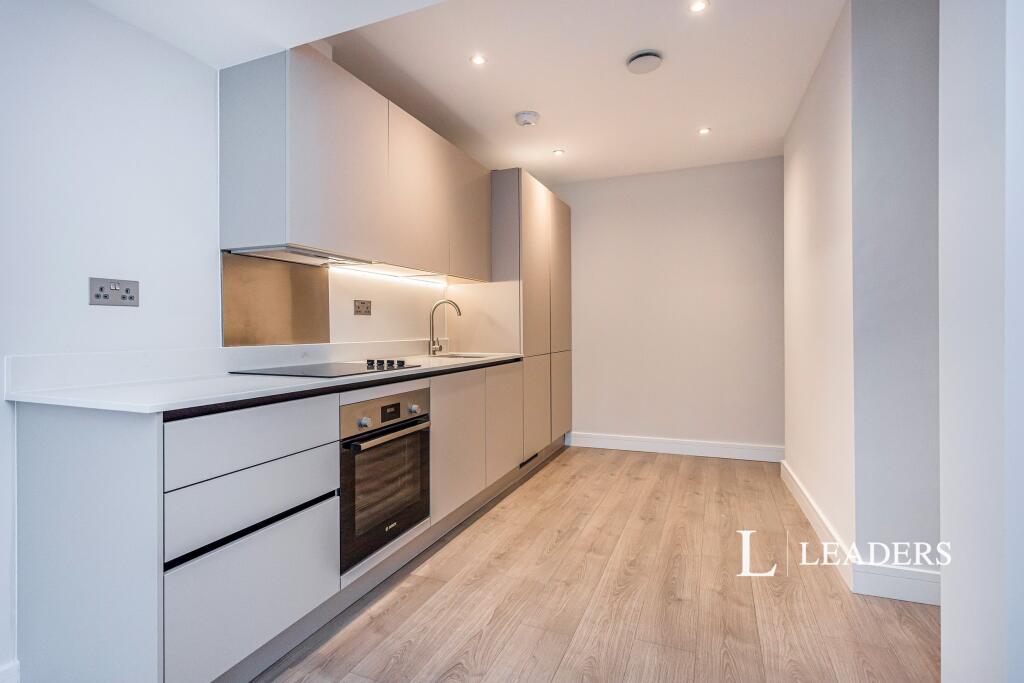 4 bed Studio for rent in Burgess Hill. From Leaders - Burgess Hill