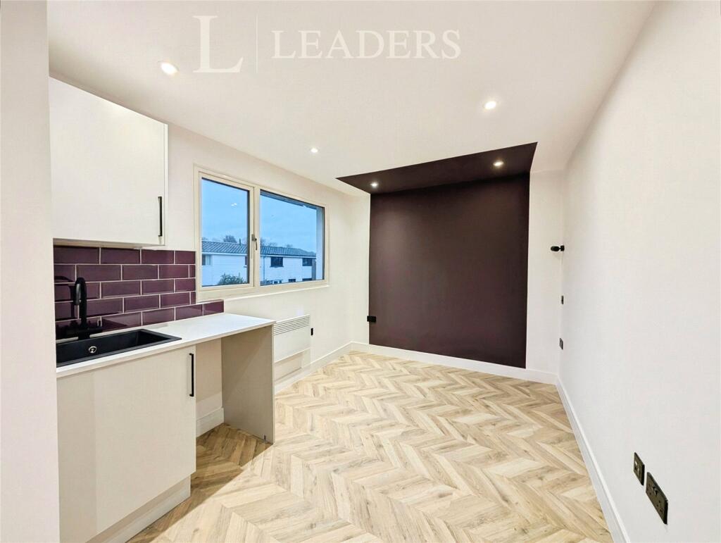 0 bed Studio for rent in Crawley. From Leaders - Crawley