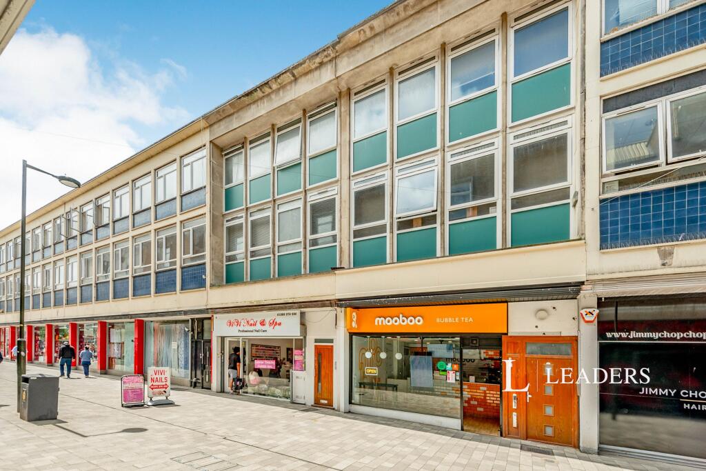 2 bed 1st Floor Flat for rent in Crawley. From Leaders - Crawley