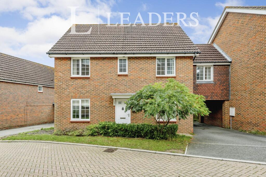 5 bed Detached for rent in Copthorne. From Leaders - Crawley