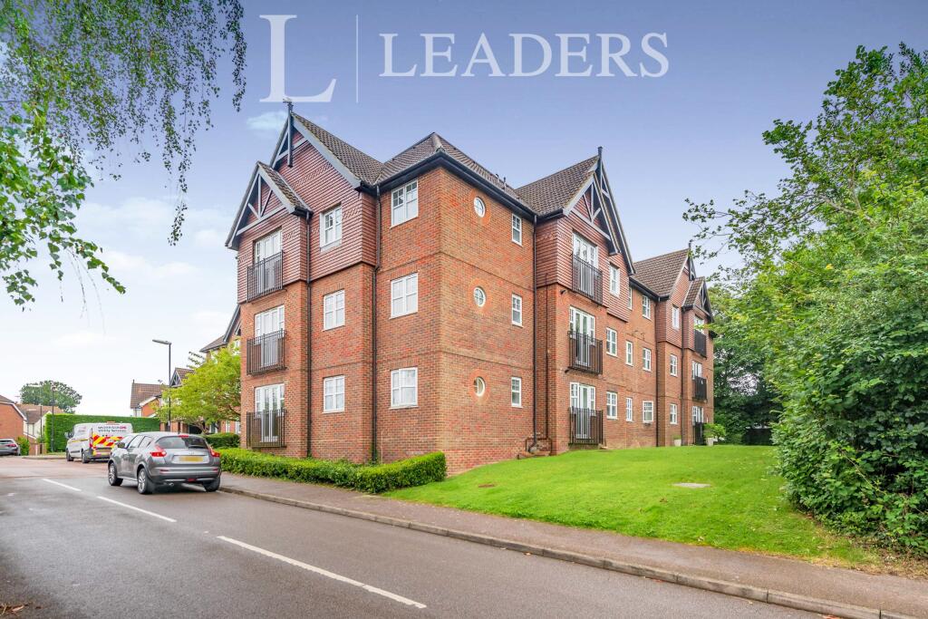 2 bed 1st Floor Flat for rent in Copthorne. From Leaders - Crawley