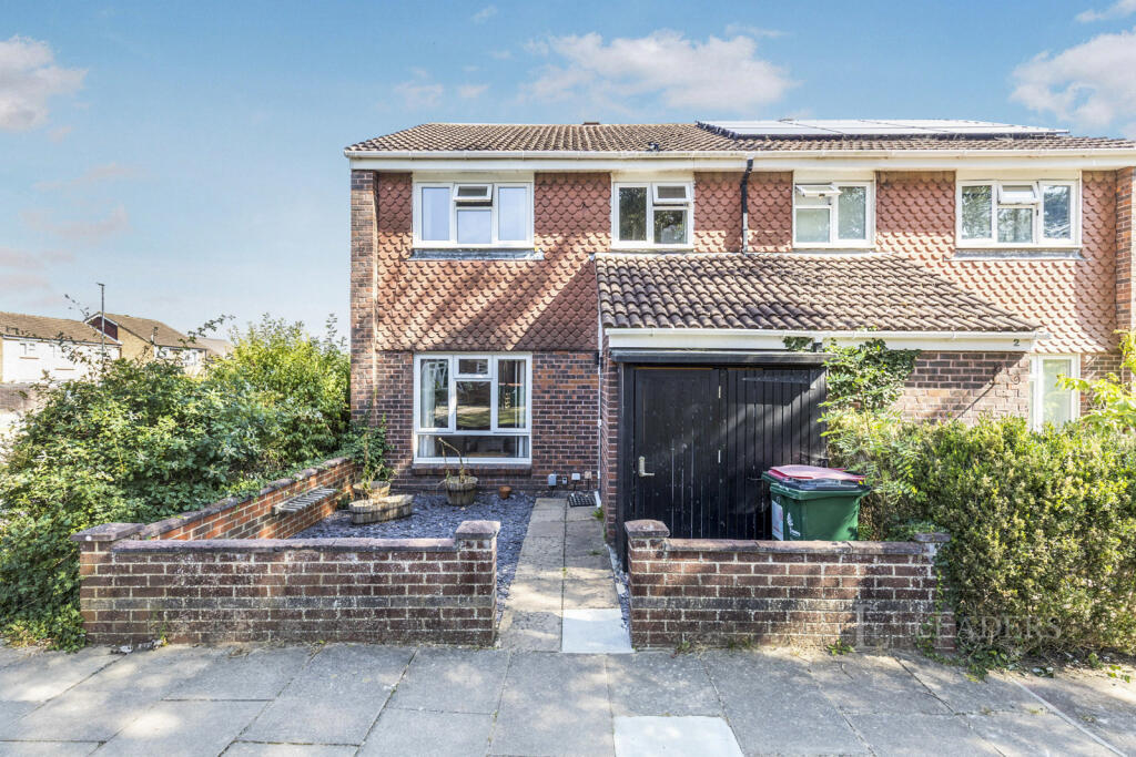 3 bed Detached for rent in Ifieldwood. From Leaders - Crawley 3 bed Detached for rent in Ifieldwood. From Leaders - Crawley