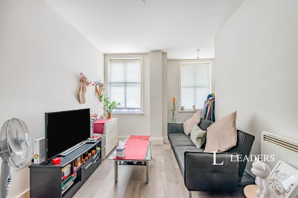 1 bed 1st Floor Flat for rent in Crawley. From Leaders - Crawley 1 bed 1st Floor Flat for rent in Crawley. From Leaders - Crawley