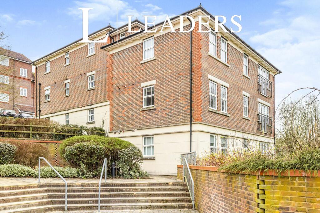 2 bed 1st Floor Flat for rent in Haywards Heath. From Leaders - Haywards Heath
