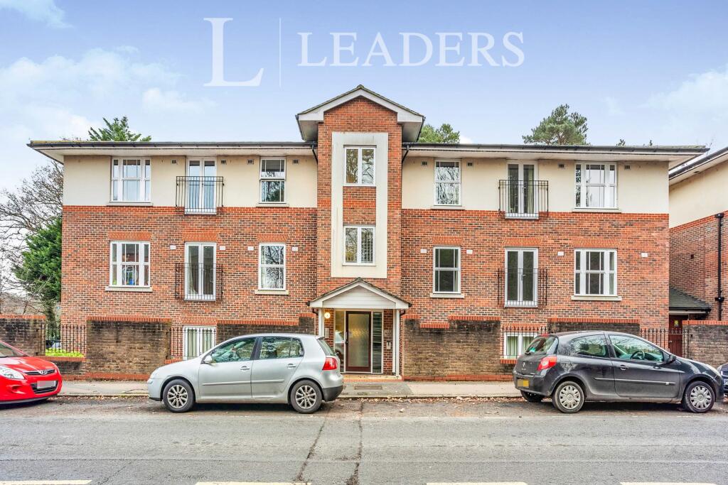 2 bed 1st Floor Flat for rent in Haywards Heath. From Leaders - Haywards Heath