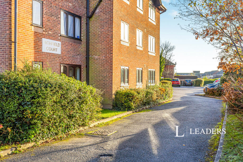 1 bed 1st Floor Flat for rent in Haywards Heath. From Leaders - Haywards Heath