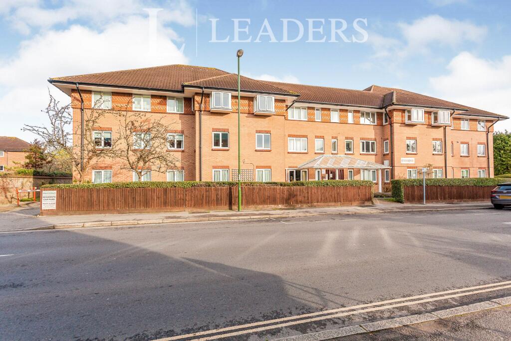 1 bed 1st Floor Flat for rent in Haywards Heath. From Leaders - Haywards Heath