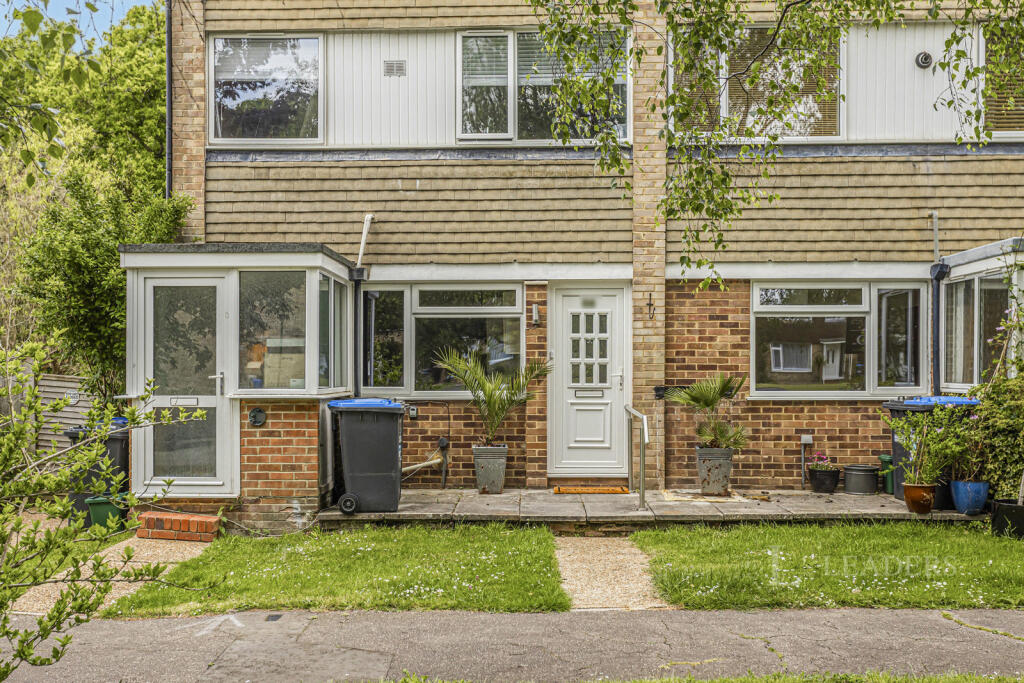 2 bed 1st Floor Flat for rent in Haywards Heath. From Leaders - Haywards Heath
