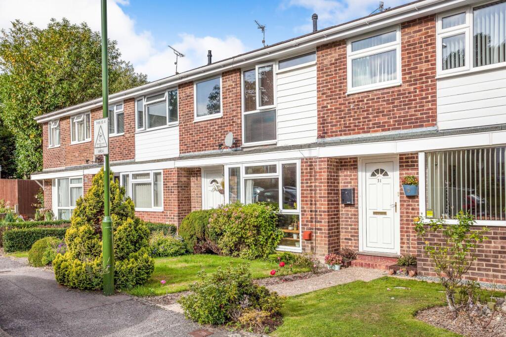 3 bed Detached for rent in Haywards Heath. From Leaders - Haywards Heath