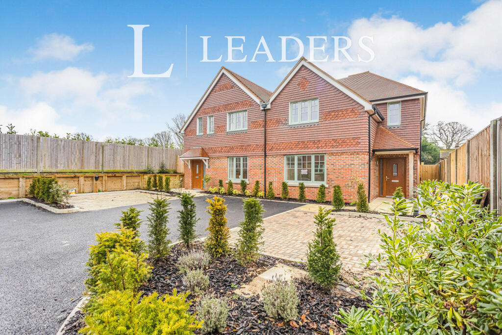 4 bed Semi Detached for rent in Fletching. From Leaders - Haywards Heath 4 bed Semi Detached for rent in Fletching. From Leaders - Haywards Heath