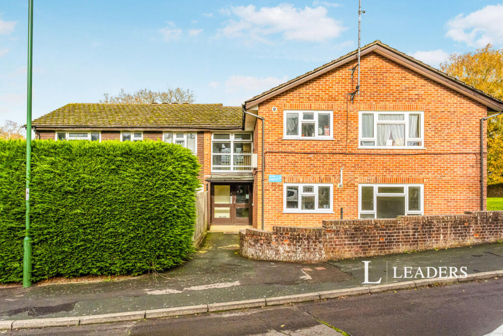2 bed Detached for rent in Haywards Heath. From Leaders - Haywards Heath