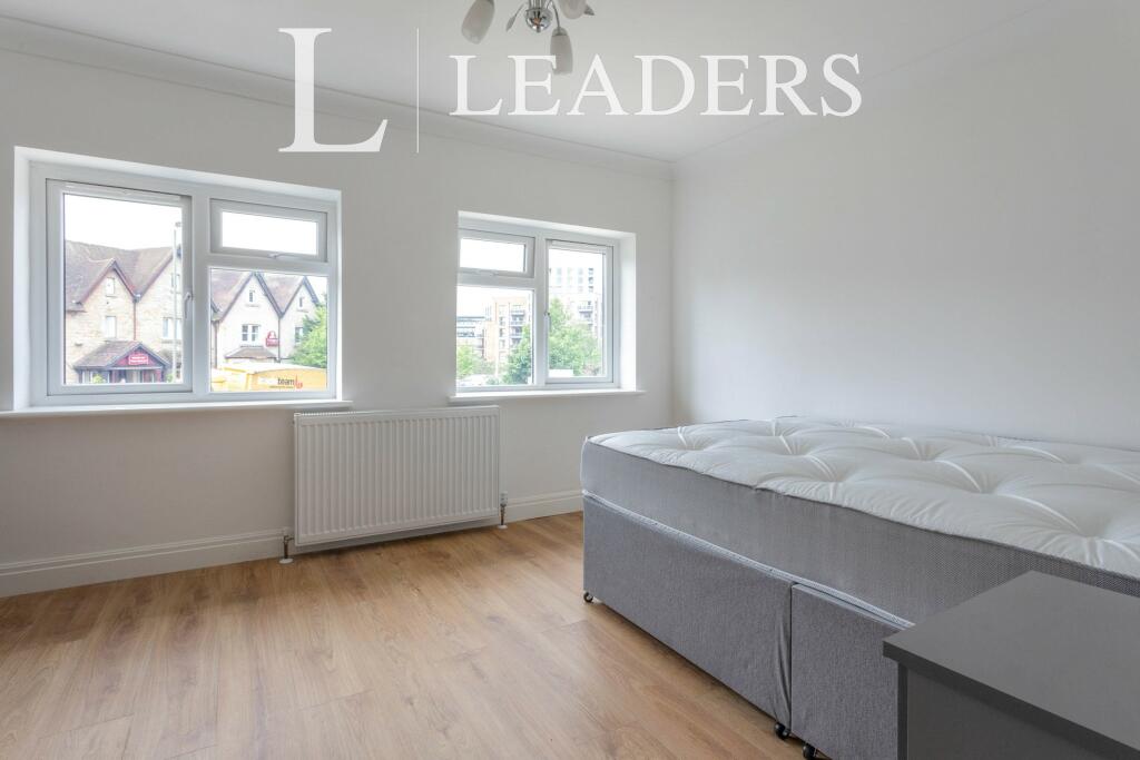 1 bed Room for rent in Redhill. From Leaders (Redhill)