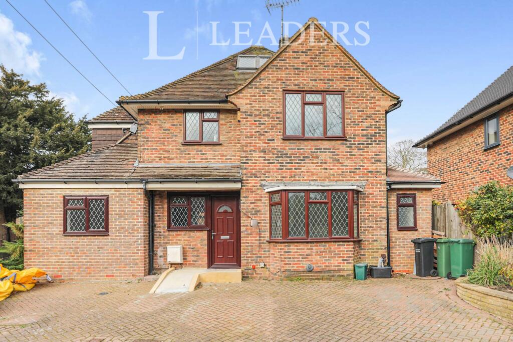 4 bed Detached for rent in Redhill. From Leaders Lettings - Redhill 4 bed Detached for rent in Redhill. From Leaders Lettings - Redhill