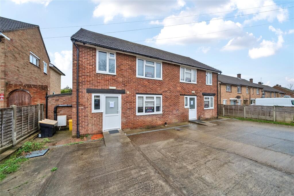 0 bed House Share for rent in Redhill. From Leaders Lettings - Redhill