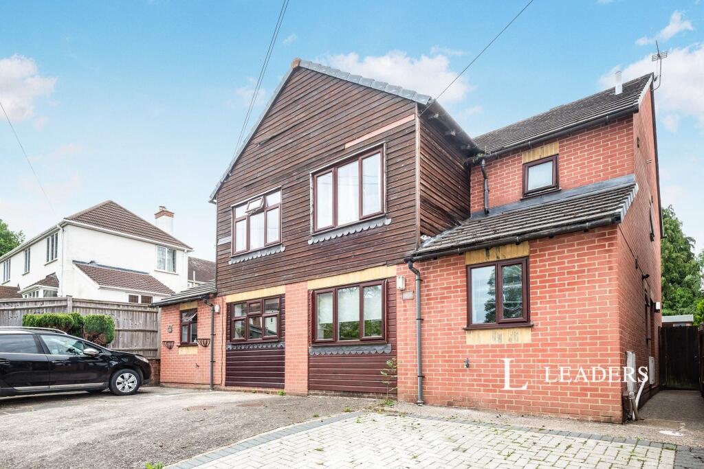 3 bed Semi Detached for rent in Redhill. From Leaders Lettings - Redhill