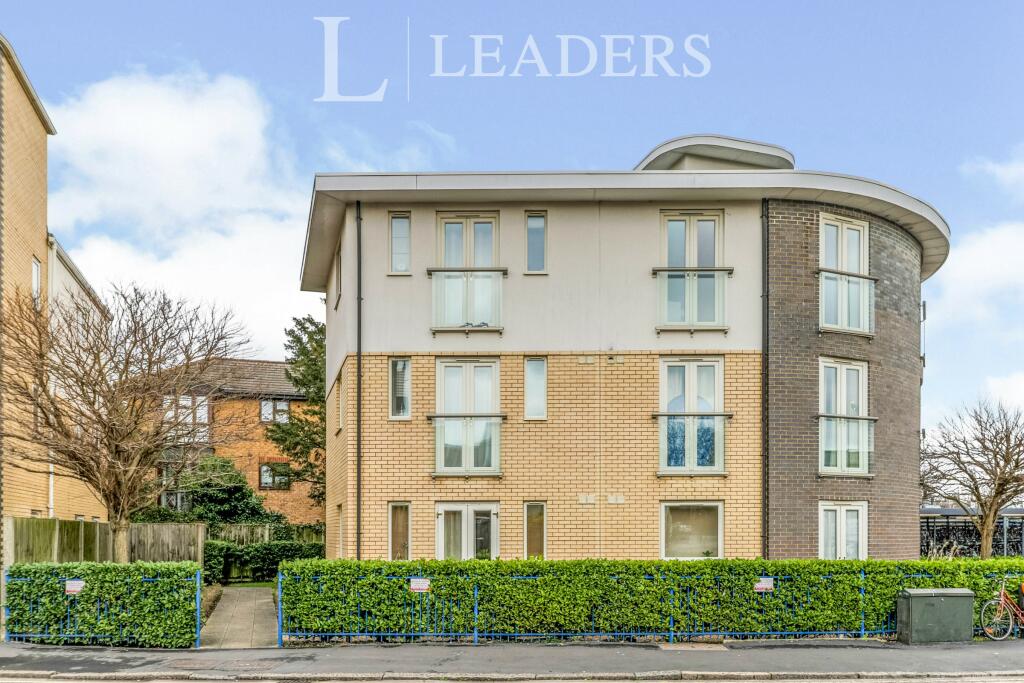 1 bed Apartment for rent in Walton-on-Thames. From Leaders - Walton