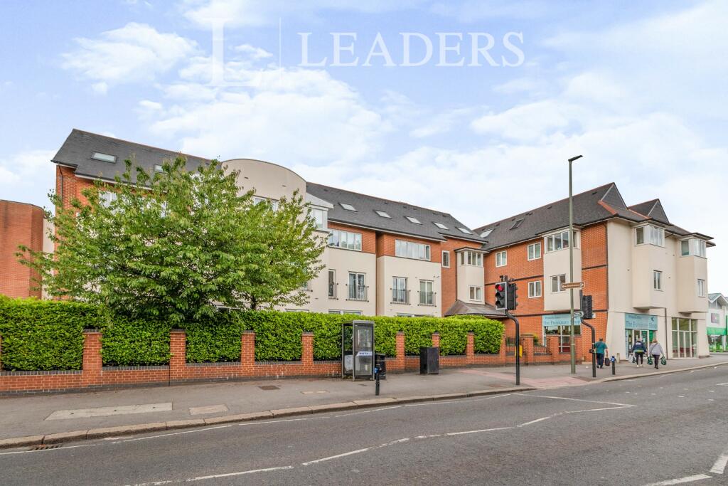 2 bed Flat for rent in Walton-on-Thames. From Leaders Walton On Thames