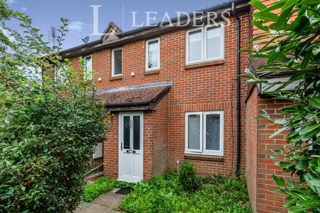 1 bed Apartment for rent in Walton-on-Thames. From Leaders Walton On Thames