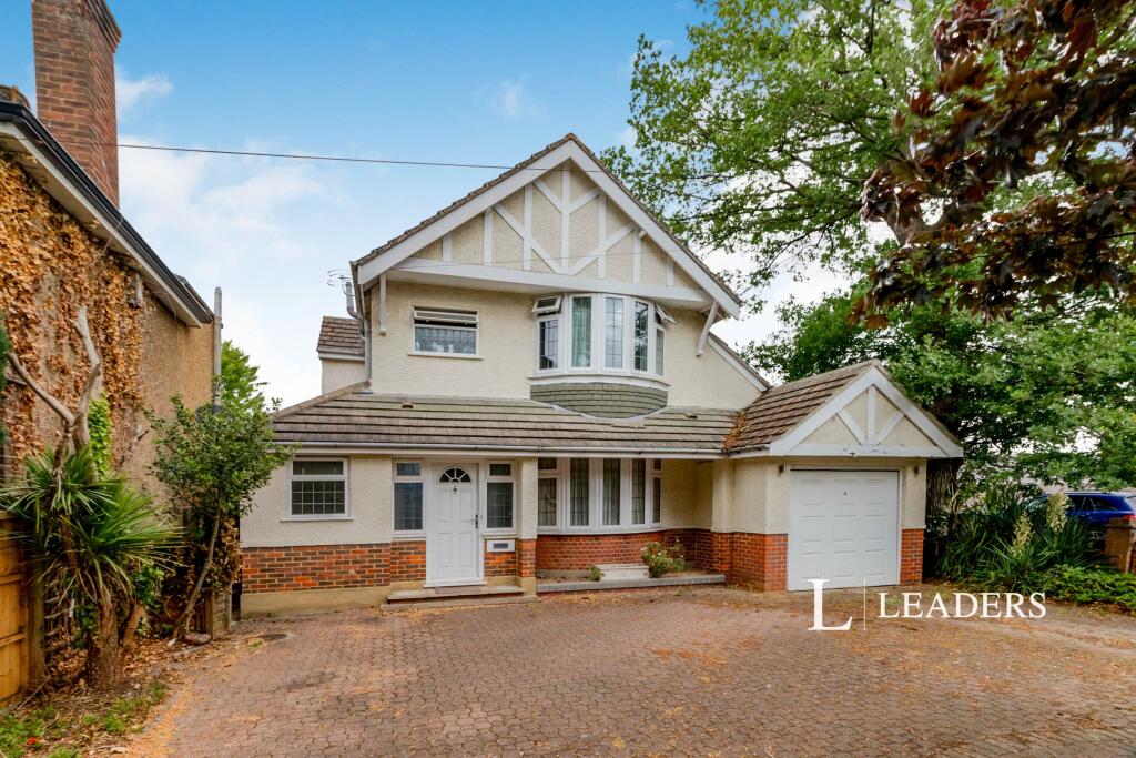 1 bed Detached for rent in Burwood Park. From Leaders Lettings - Walton on Thames