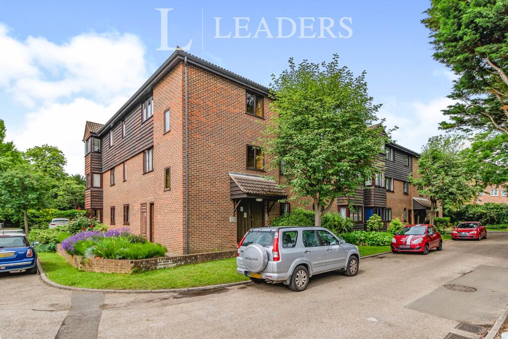 2 bed 1st Floor Flat for rent in Walton-on-Thames. From Leaders Lettings - Walton on Thames