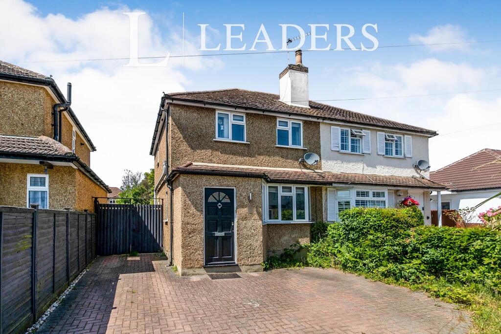 3 bed Mid Terraced House for rent in Walton-on-Thames. From Leaders Lettings - Walton on Thames 3 bed Mid Terraced House for rent in Walton-on-Thames. From Leaders Lettings - Walton on Thames