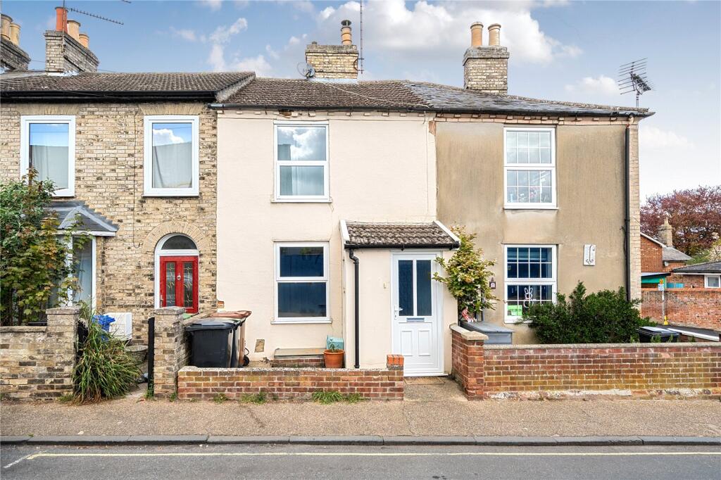 3 bed Mid Terraced House for rent in Bury St Edmunds. From Lacy Scott & Knight - Bury St Edmunds