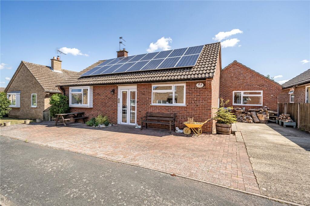 4 bed Bungalow for rent in Barningham. From Lacy Scott & Knight - Bury St Edmunds 4 bed Bungalow for rent in Barningham. From Lacy Scott & Knight - Bury St Edmunds