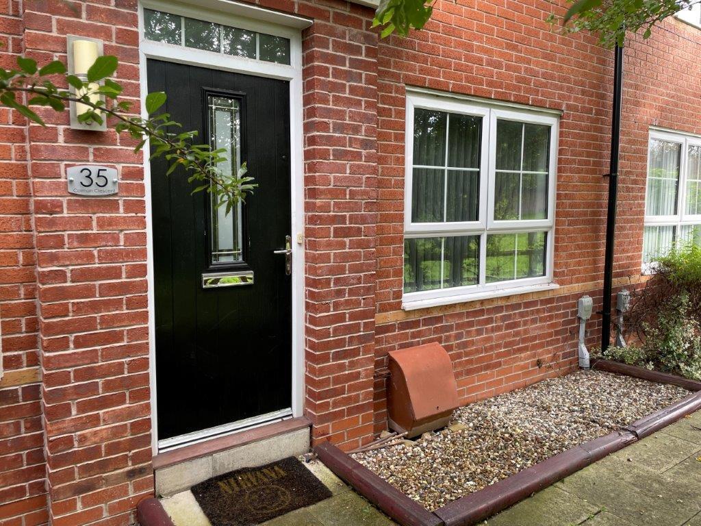 2 bed Mid Terraced House for rent in Hull. From Leonards - Hull 2 bed Mid Terraced House for rent in Hull. From Leonards - Hull
