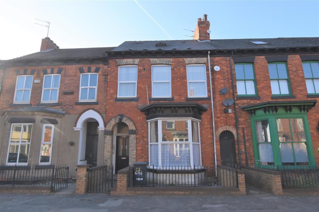 1 bed Apartment for rent in Hull. From Leonards - Hull