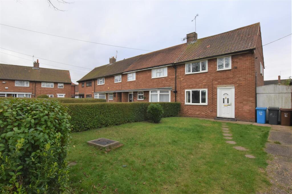 2 bed End of Terrace for rent in Coniston. From Leonards - Hull