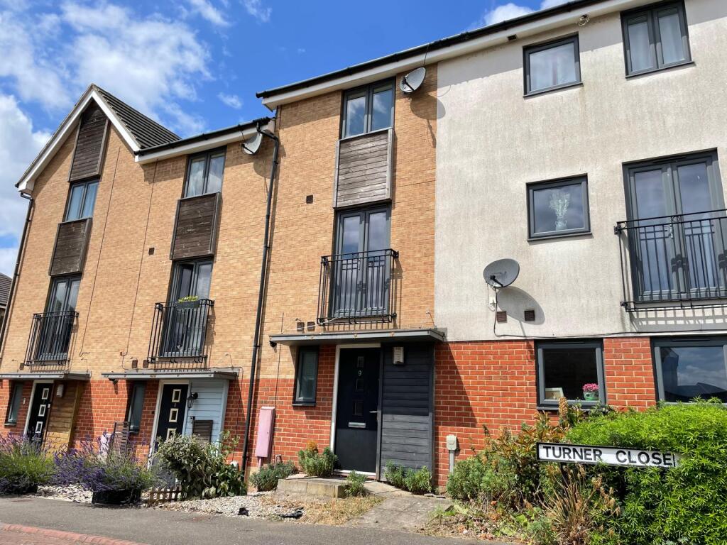 3 bed Mid Terraced House for rent in Brough. From Leonards - Hull