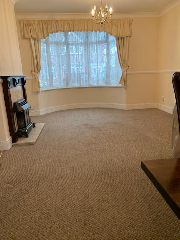 0 bed Detached for rent in Ilford. From Three Oaks - London