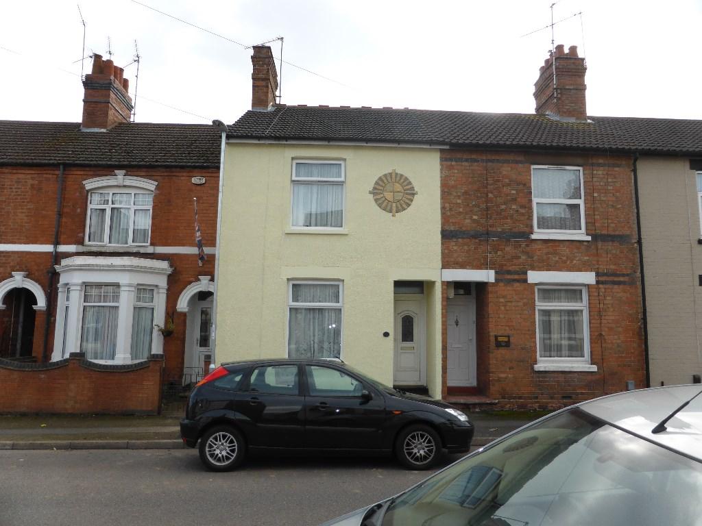3 bed Mid Terraced House for rent in Rushden. From Let It! (Wellingborough) Limited - Wellingborough