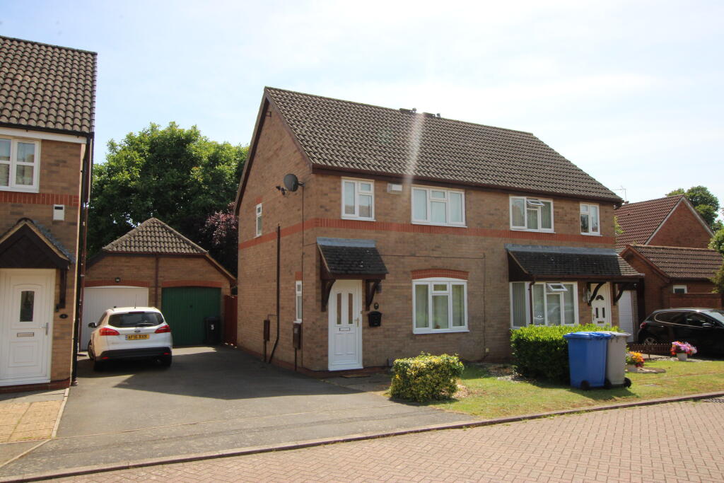 4 bed Semi Detached for rent in Burton Latimer. From Let It! (Wellingborough) Limited - Wellingborough