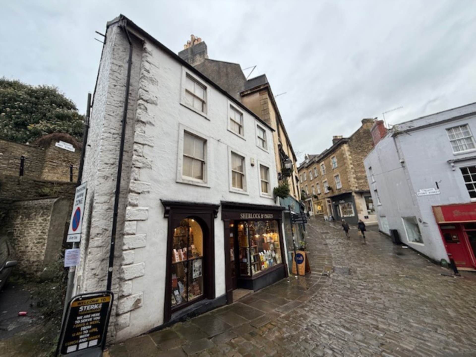 1 bed House (unspecified) for rent in Frome. From Lewis Gray
