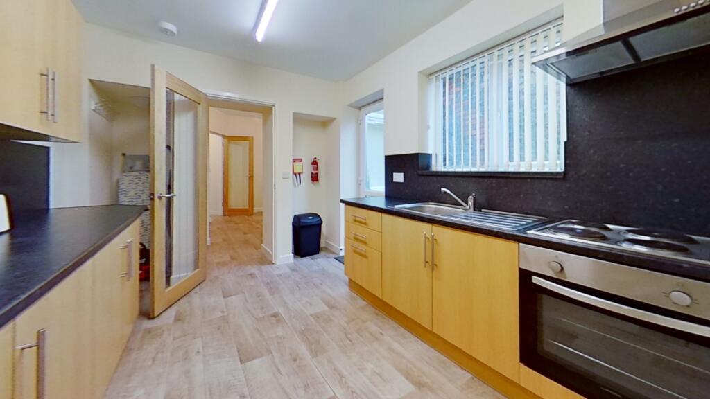 5 bed House Share for rent in Pontypridd. From Let Right Properties Ltd - Treforest